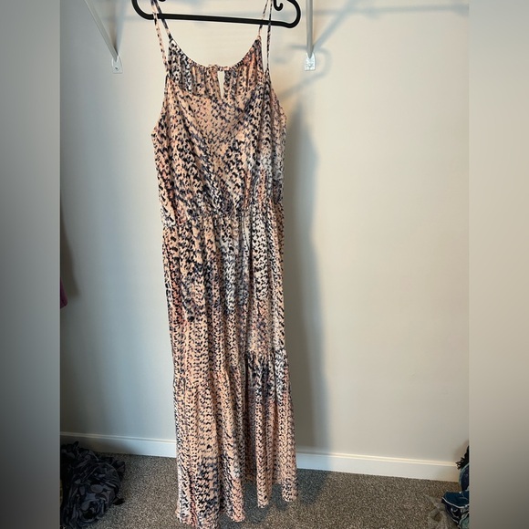 Chic Leopard Print Maxi Dress - Picture 4 of 4